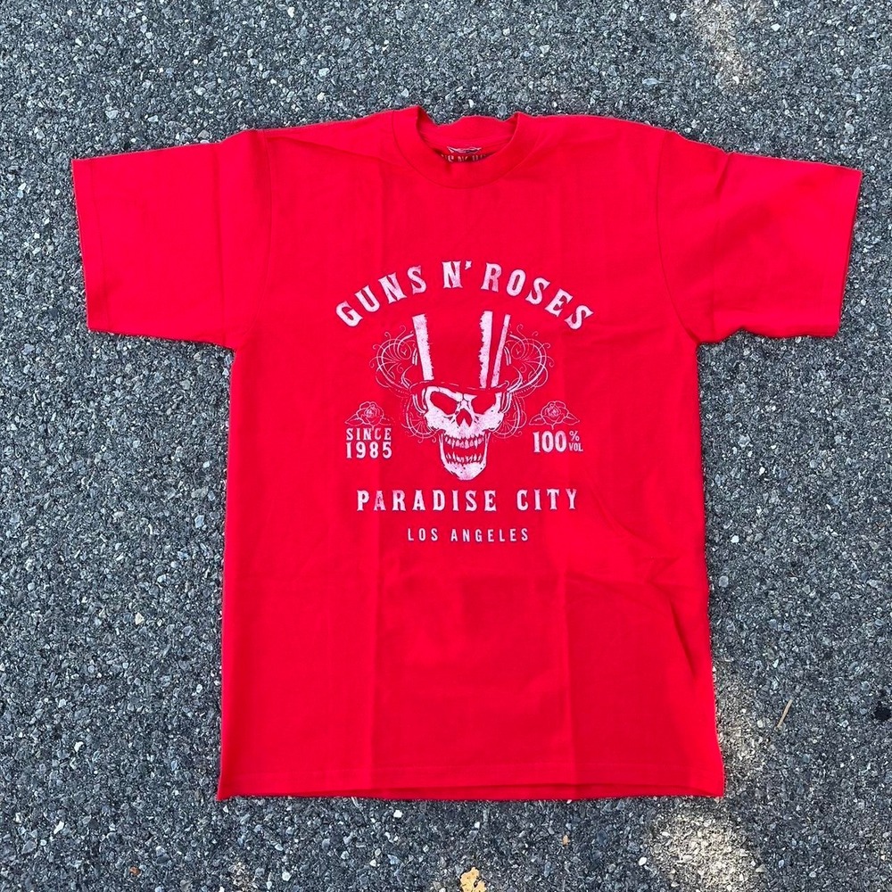 Y2K Guns and roses shirt size M